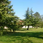 فندق مبيت وإفطار Le Pontet