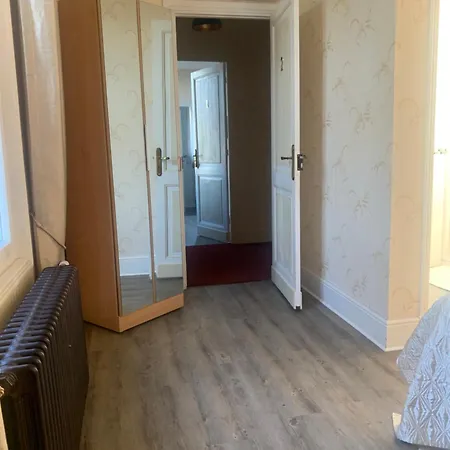 Le Pontet Bed & Breakfast