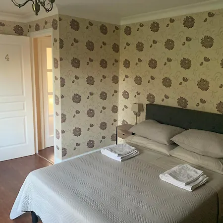 Le Pontet Bed & Breakfast