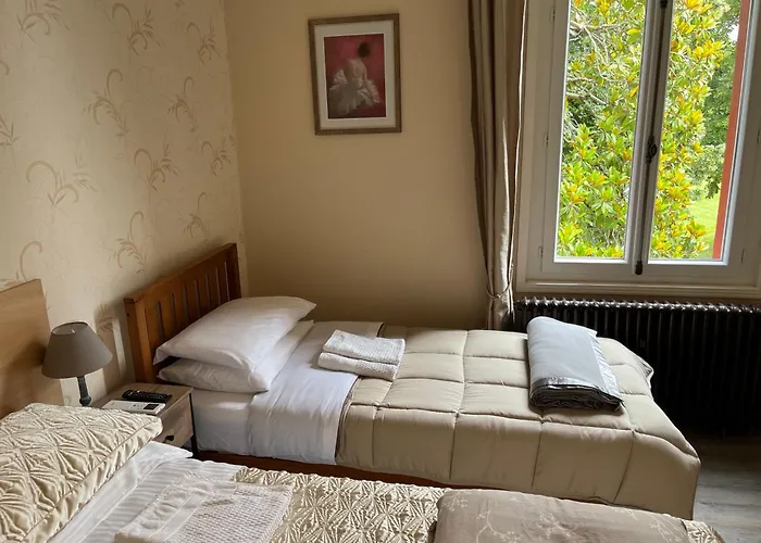 Le Pontet فندق مبيت وإفطار